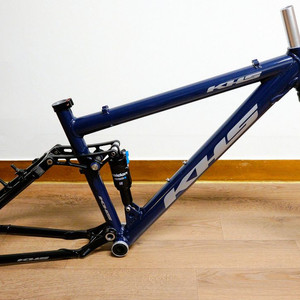 2003 KHS XC704r 프레임셋 판매합니다.