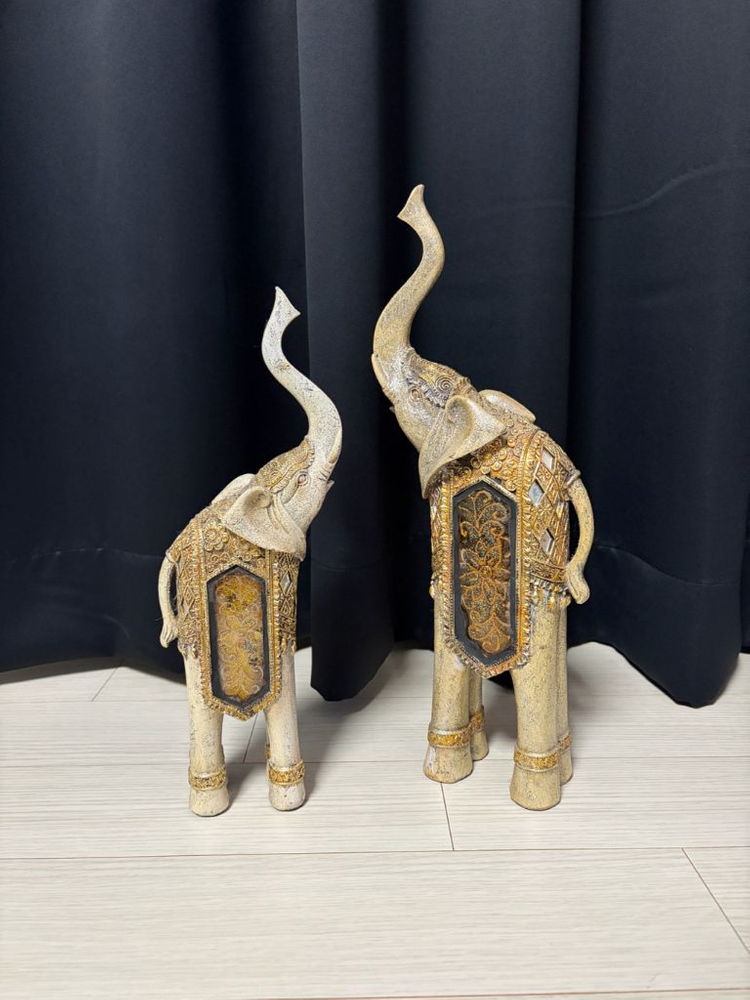 금코끼리 조각상 2마리 일괄--1