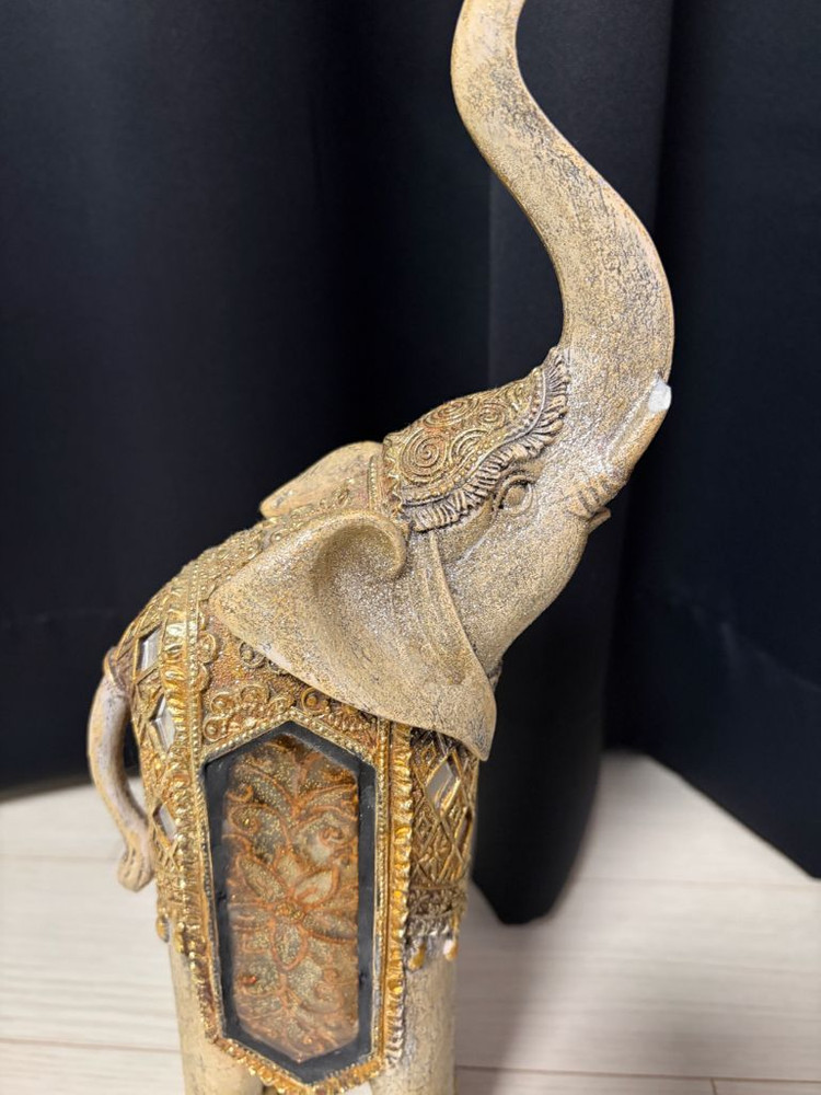 금코끼리 조각상 2마리 일괄--2