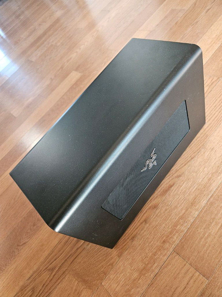 Razer Core X 외장형 그래픽카드 인클로저 egpu--1
