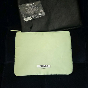 정품 프라다 뷰티 파우치