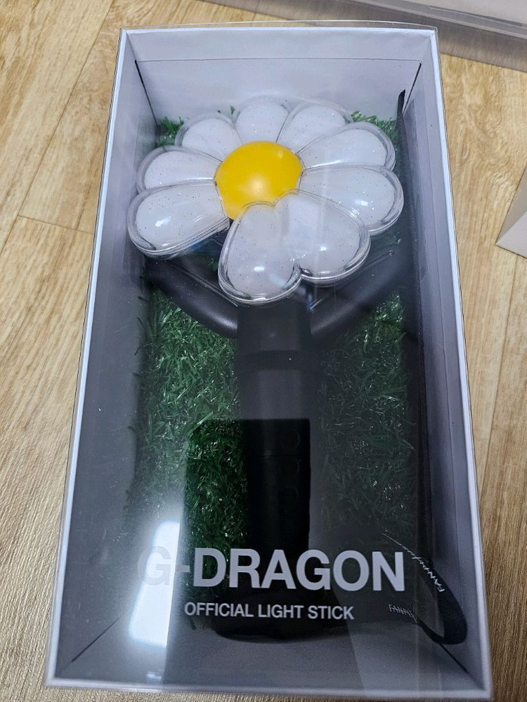 판매)지디 파워 스카프, 앵콜콘 특전 방석 포카, 미니키링, 응원봉 양도 이미지