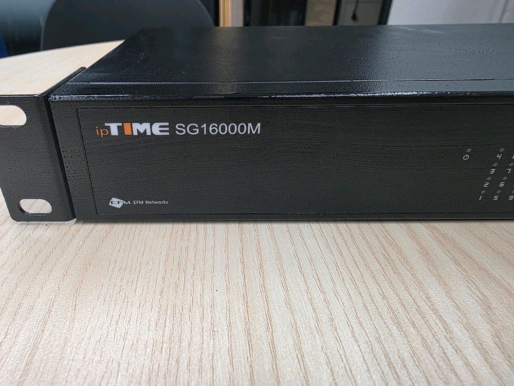 아이피타임 16포트 허브 ipTIME SG 16000M 판매--1