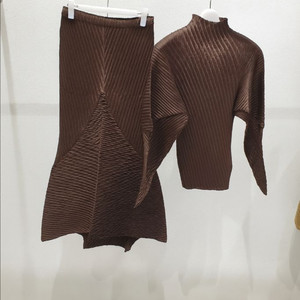 이세이미야케 랩드스웨이드라이크플리츠 투피스 세트 거의새제품