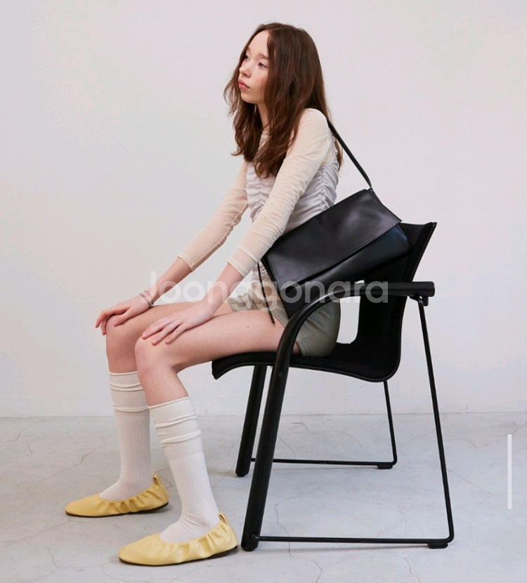 새제품/무배) 플로르 리얼 소가죽 백 229000 >>> 86000--5