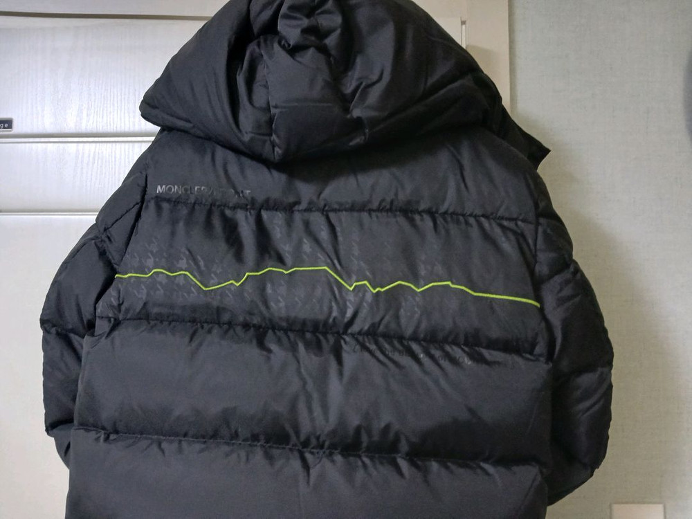 몽 클 레 어 브랜드 다운 패딩 자켓 이미지