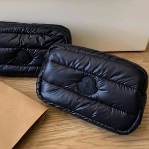 몽클레어 뷰티 패딩 파우치(미개봉)