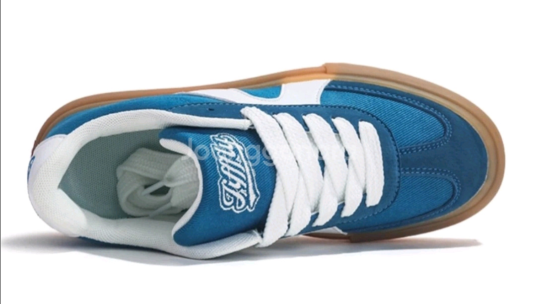 운동화 270 미사용입니다--2