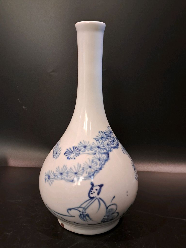 청화백자 소나무 인물문 주병 이미지