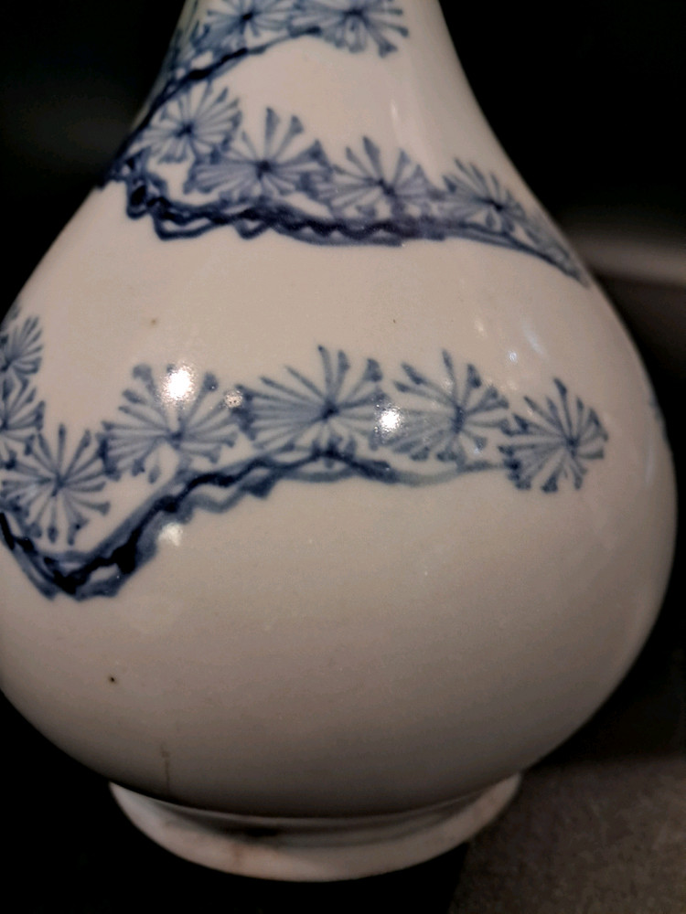 청화백자 소나무 인물문 주병 이미지