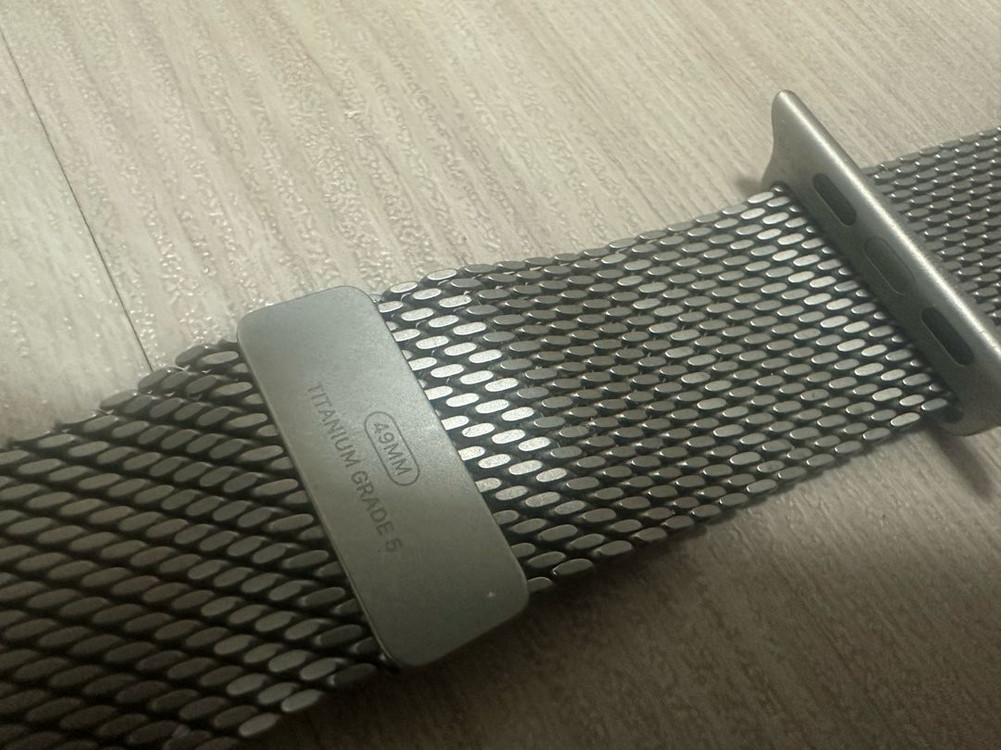 애플워치 울트라 내추럴 티타늄 밀레니즈 루프 m 사이즈--2