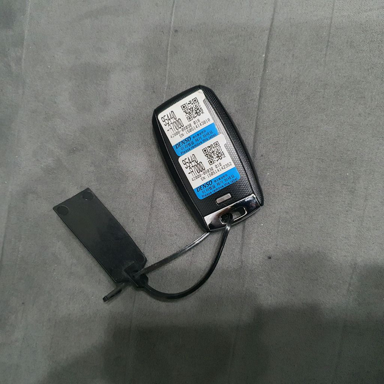 기아 K3 포르테용 스마트키(차량용 스마트 열쇠)미사용 새제품 입니다.--6