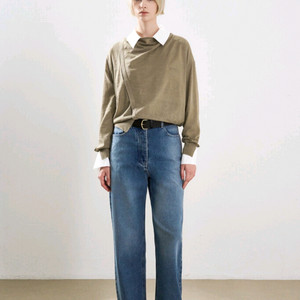 한섬 25fw신상 시스템 울 블렌드 어시메트릭 가디건 프리(새옷)