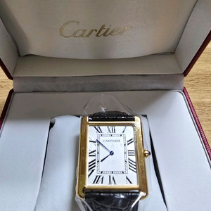 까르띠에 탱크 남성