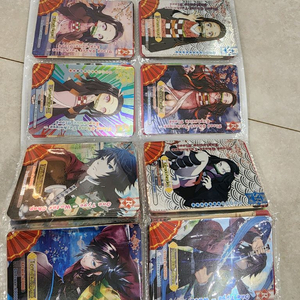 귀멸의칼날 콜렉션 굿즈 카드 시노부 사네미 무잔 시노부 무이치로 유이치로 홀로그리1장당 3백원 팔아요 이미지