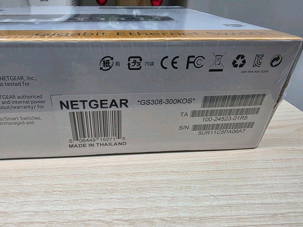 넷기어 GS308 8포트 스위칭 허브 새상품 판매--1