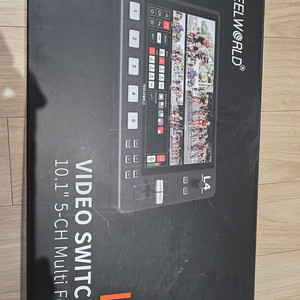 필월드 L4 5채널 비디오 스위쳐 초S급 박스풀셋팝니다.