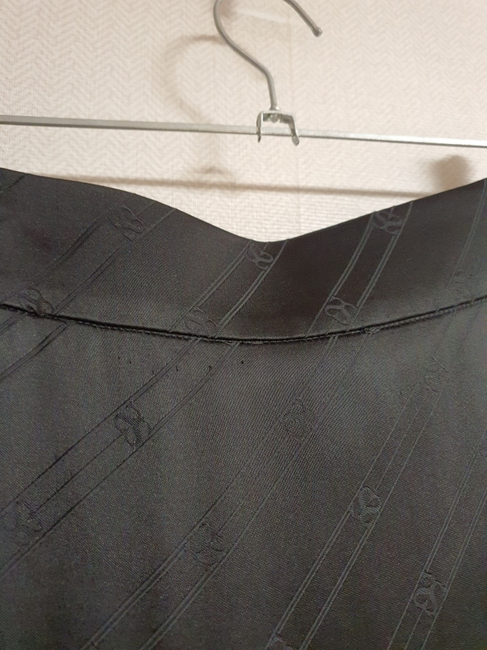 산드로 sandro 패턴 새틴 스커트 1 사이즈--7