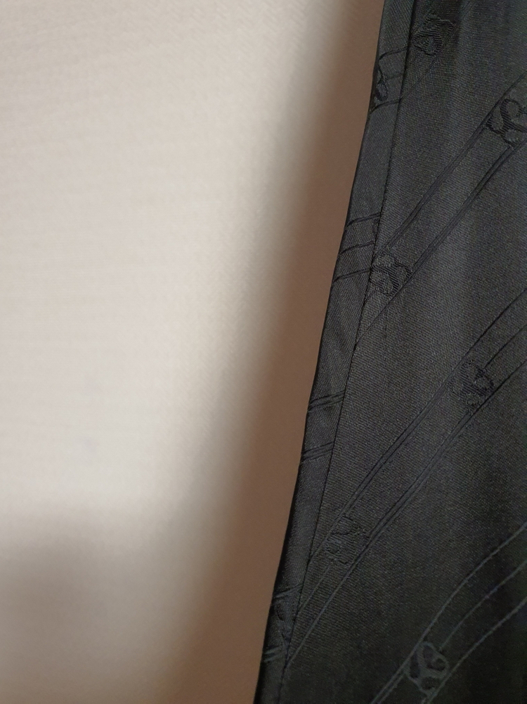 산드로 sandro 패턴 새틴 스커트 1 사이즈--8