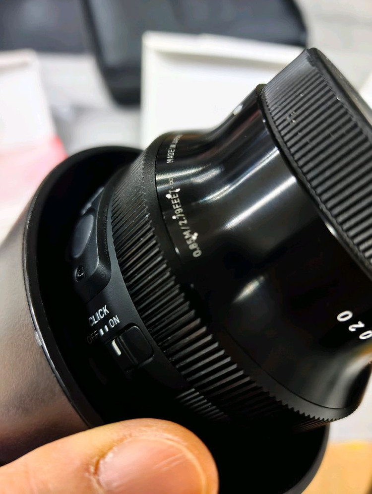 시그마 85mm f1.4 단렌즈 소니마운트 팝니다--4