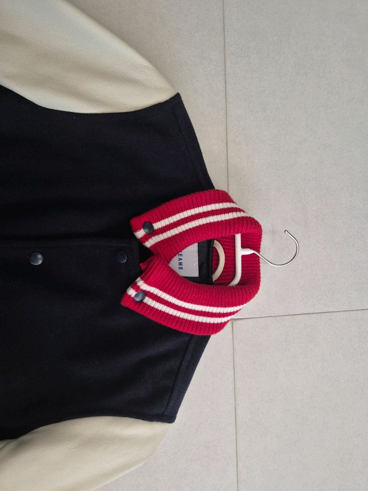 빔즈 바시티자켓 이미지