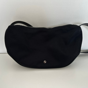 무쿠앤에보니 둘셋백 나일론 크로스백