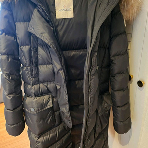 몽클레어 클로에 폭스퍼0 이미지