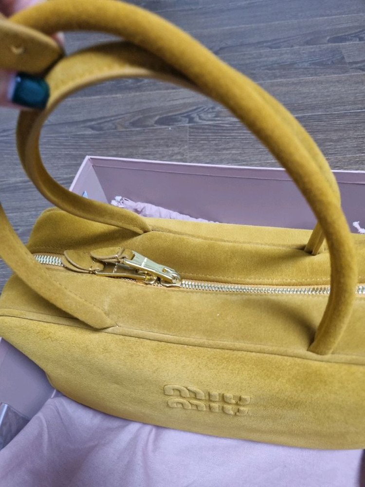 미우미우 스웨이드 보백--5