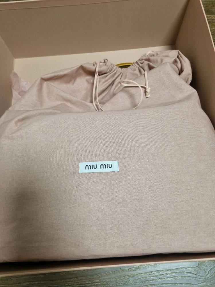 미우미우 스웨이드 보백--6