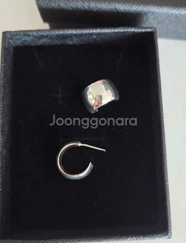 그랜드 볼드 실버 침 귀걸이--2