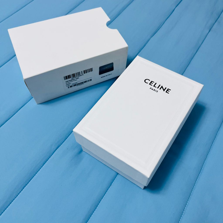 셀린느 트리오페 샤이니 샤프스킨 플랩 반지갑--5