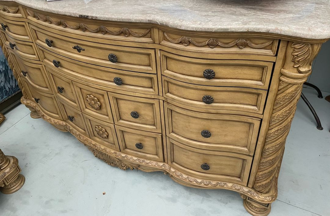 앤틱 빈티지 고급가구 새트 두가지 일괄 이미지