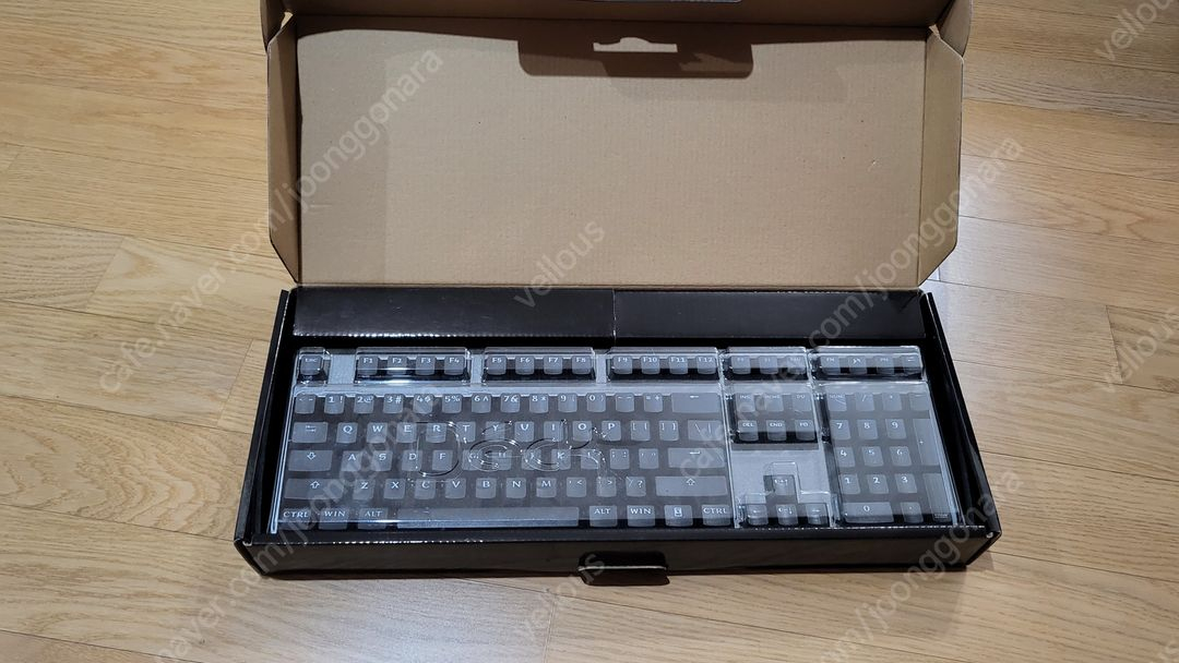 게이밍 기계식 키보드 덱 헤슘 프로 PBT 흑축 108 화이트 LED--2