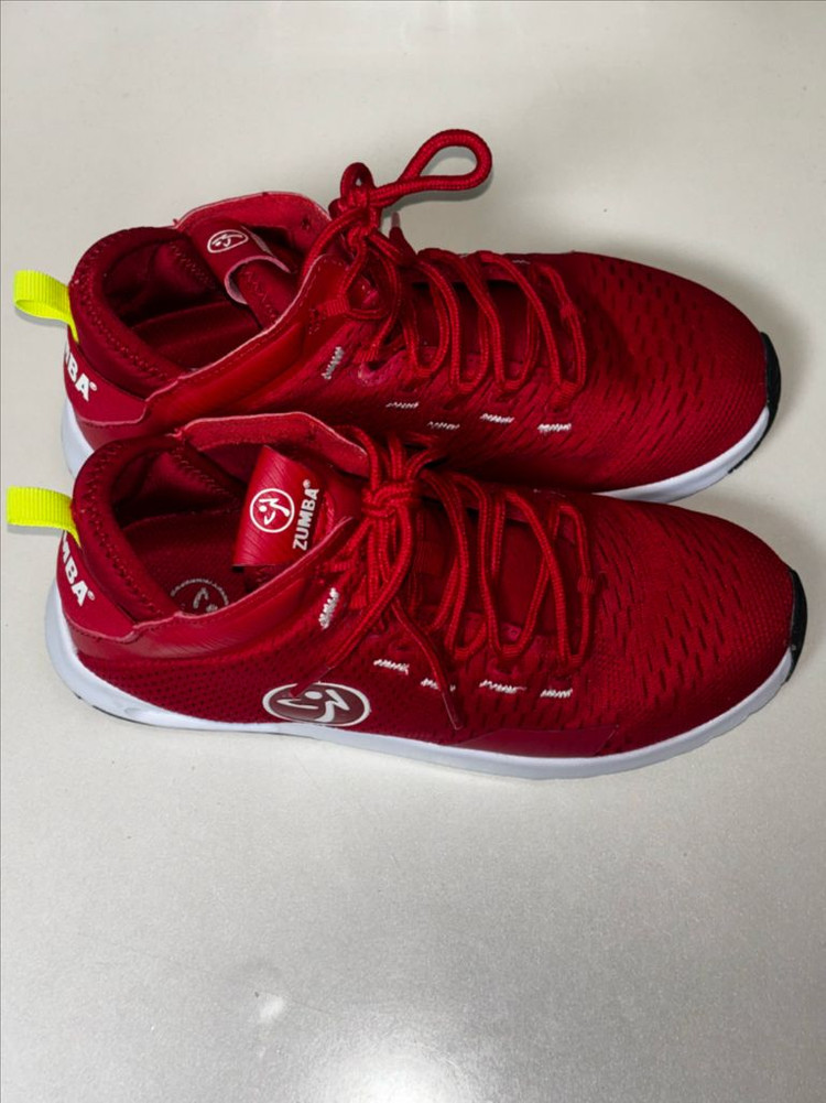 가격인하) 줌바웨어 신발 판매 사이즈 235--1