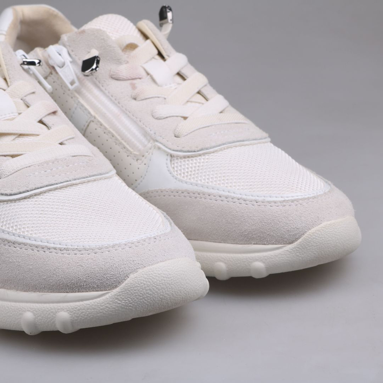 제옥스 레스피라 여성 스니커즈 판매합니다.(240)6121--1