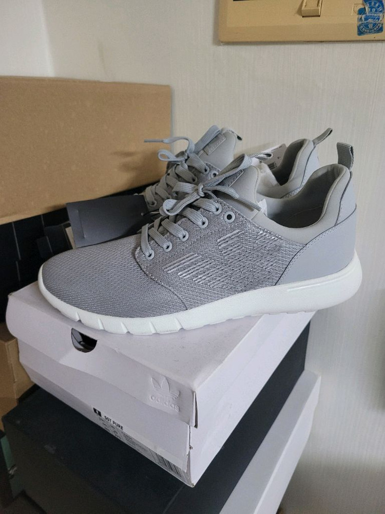 엠포리오 알마니 러닝스니커즈 275--1