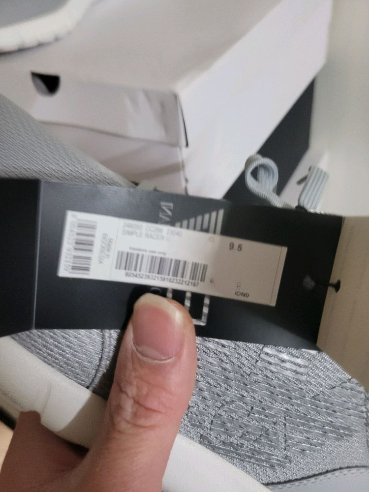 엠포리오 알마니 러닝스니커즈 275--7