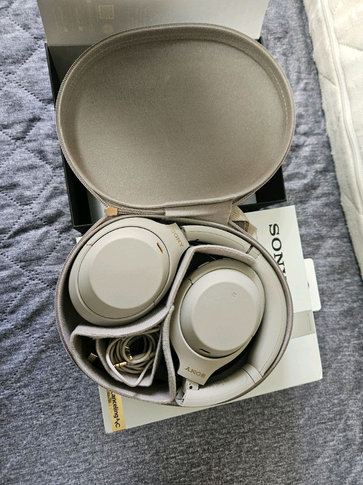 소니 WH-1000XM4 실버 노이즈캔슬링 무서헤드폰--2