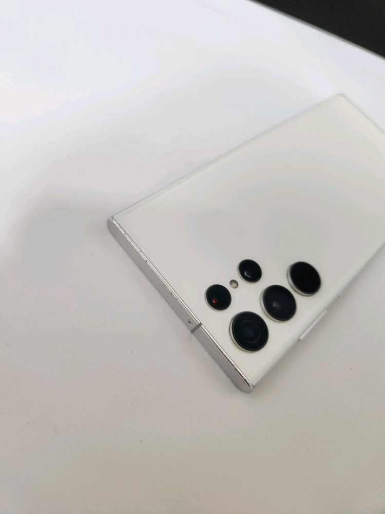 갤럭시 S22울트라 잔상없어요 256기가 화이트--2