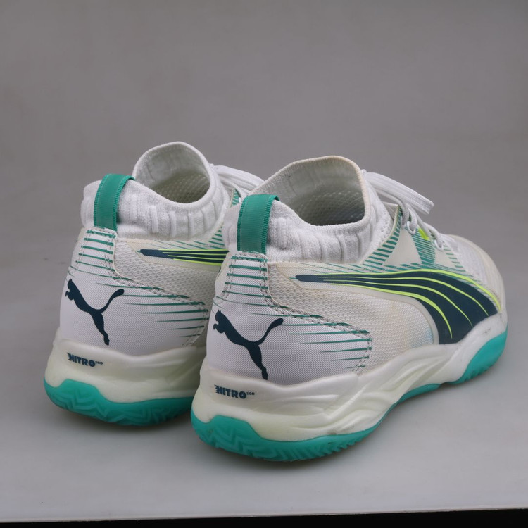 푸마 나이트로 스쿼드 스포츠화 판매합니다.(250)624--4