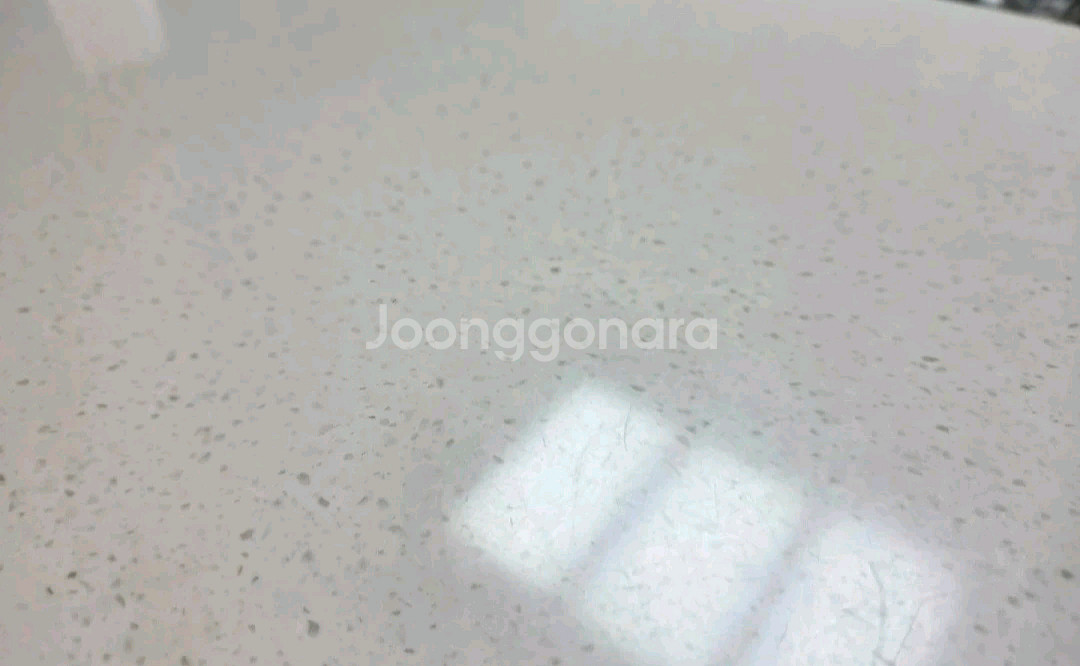 한샘 식탁(상판 인조대리석)+위드의자2개--2