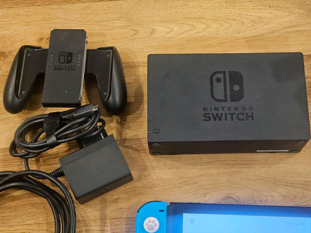 닌텐도스위치 (게임28개 포함)--4