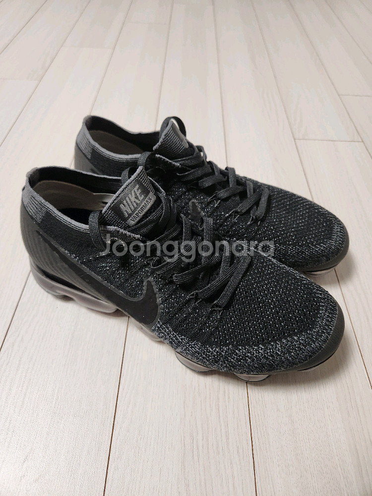 나이키 운동화 에어 베이퍼맥스 플라이니트 블랙 사이즈250새거처럼 깨끗하고 에어상태 좋아요여러 중고사이트에도 같이--1