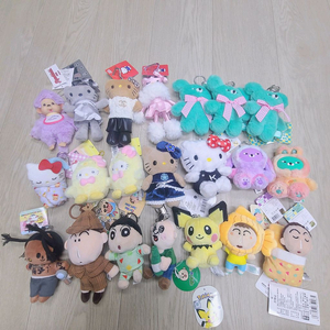 뽑기인형 키링인형 21개 판매(롱다리키티, 피카츄, 짱구시리즈캐릭터, 몬치치, 산리오 병아리키티, 와사비베어 등)