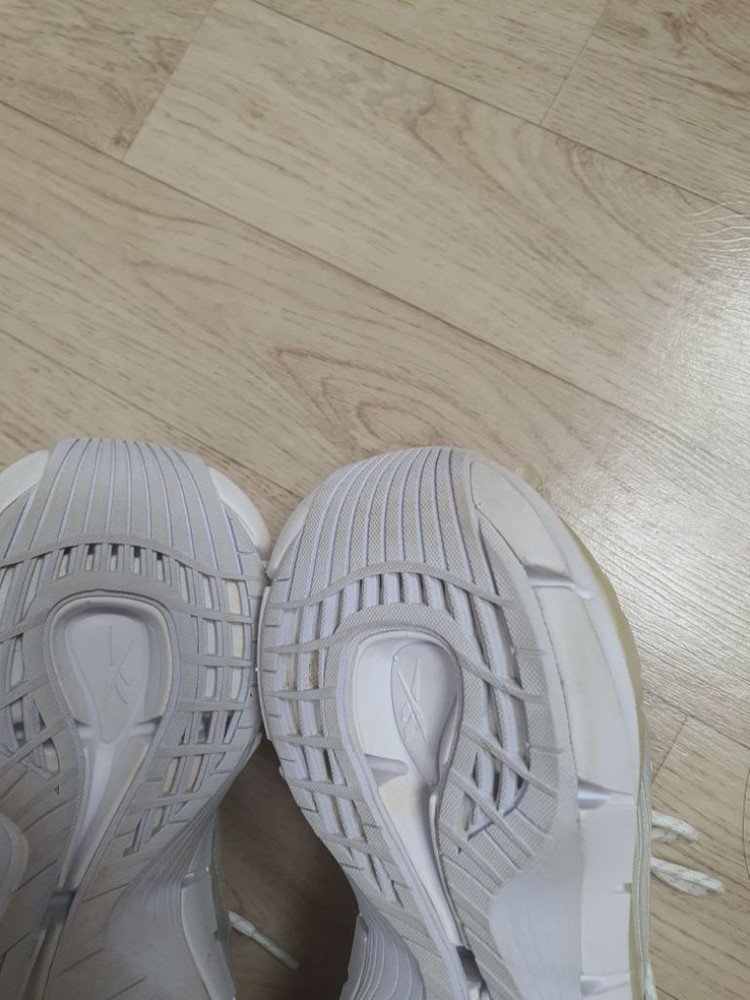 290 리복 봄여름 운동화 스니커즈 완전깨끗해요--6