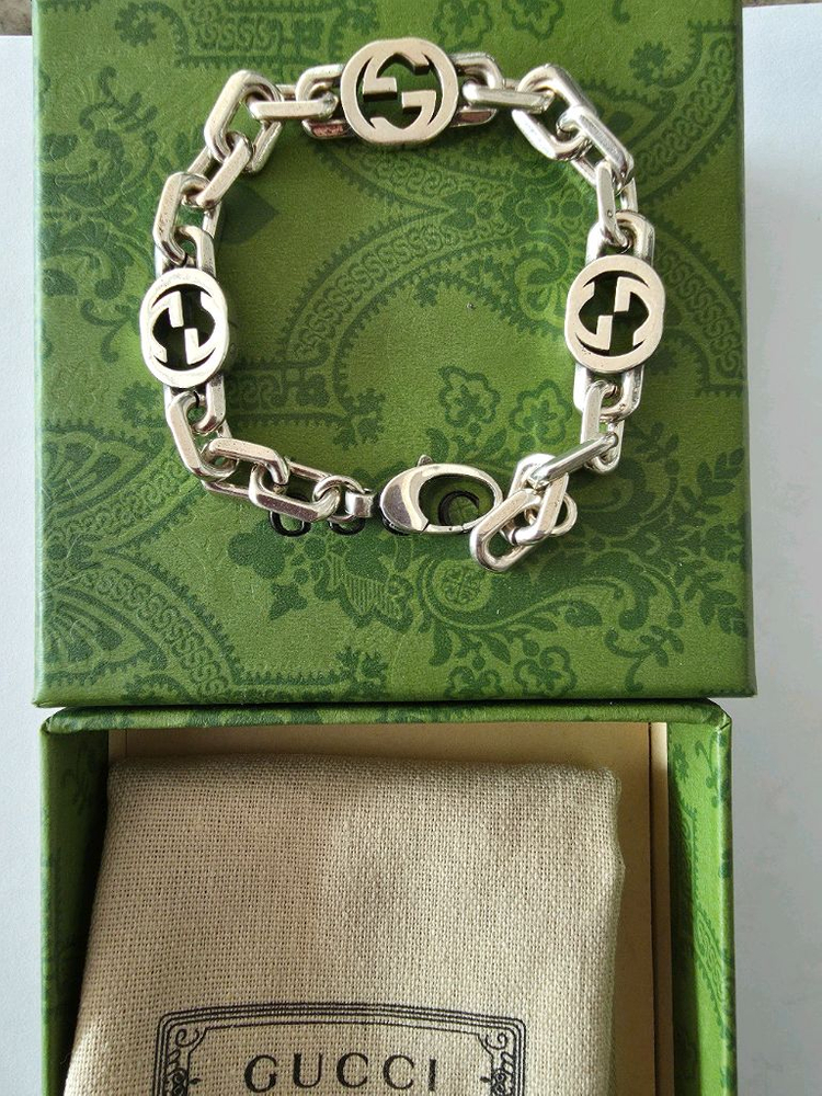 구찌 인터로킹 G체인 공용 실버팔찌--4