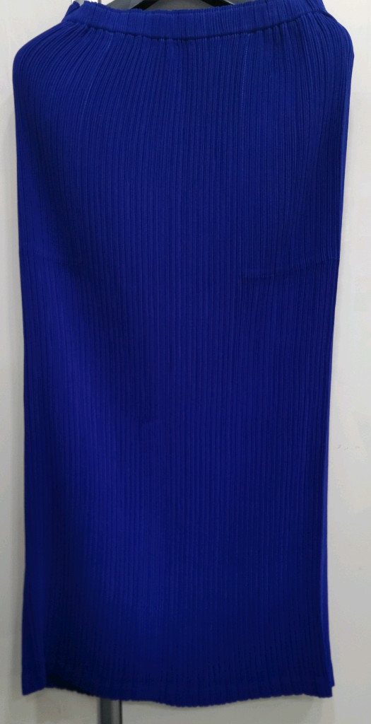 이세이미야케 해칭 스커트 던블루 1사이즈--1