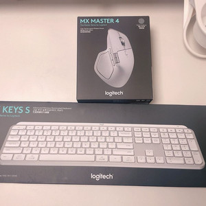 로지텍 KEYS S 무선키보드 + MX Master 4 마우스 페일그레이 세트