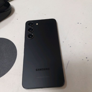 갤럭시S23 상태 좋아요 잔상없어요