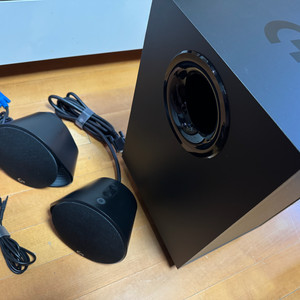 로지텍 스피커 G560 LIGHTSYNC